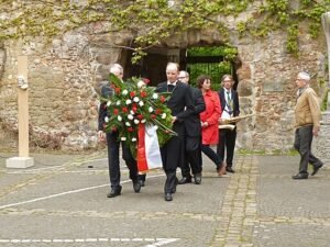 Kranslegging 8 mei in Hannover - herinneringscultuur Duitsland