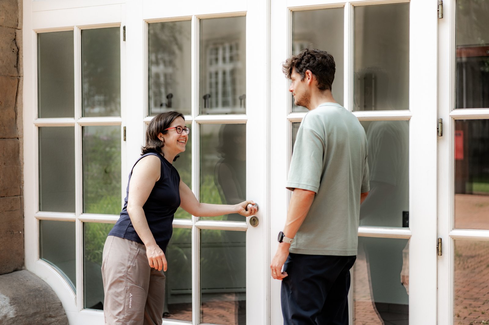 Maria Stratemeier Training Zakelijk Duits. Docent Maria Stratemeier bouwt bruggen en opent deuren voor jouw veilige en professionele communicatie met Duitsers.