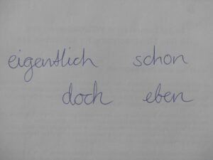 Duitse woorden met betekenis. Wat betekenen doch en eigentlich in het Duits echt?